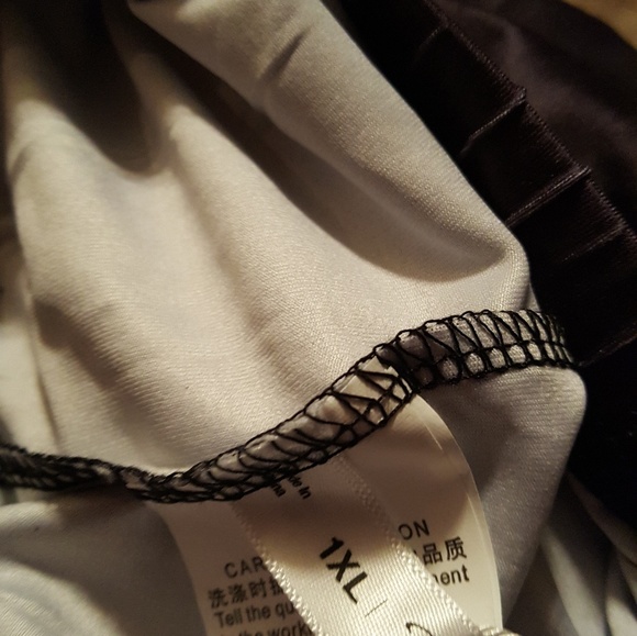 Rosegal leggings with skeletons - Picture 4 of 4